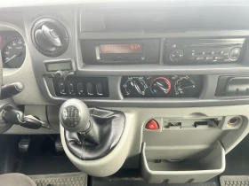 Renault Master 2.5D Клима, Темпомат, 6ск., снимка 13