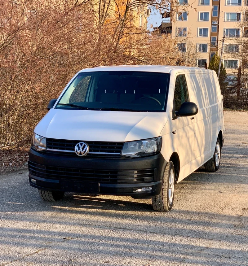 VW Transporter 2019г* EU6* MAXII БАЗА* ДВОЕН КЛИМАТИК* 17 ДЖАНТИ, снимка 2 - Бусове и автобуси - 49538923