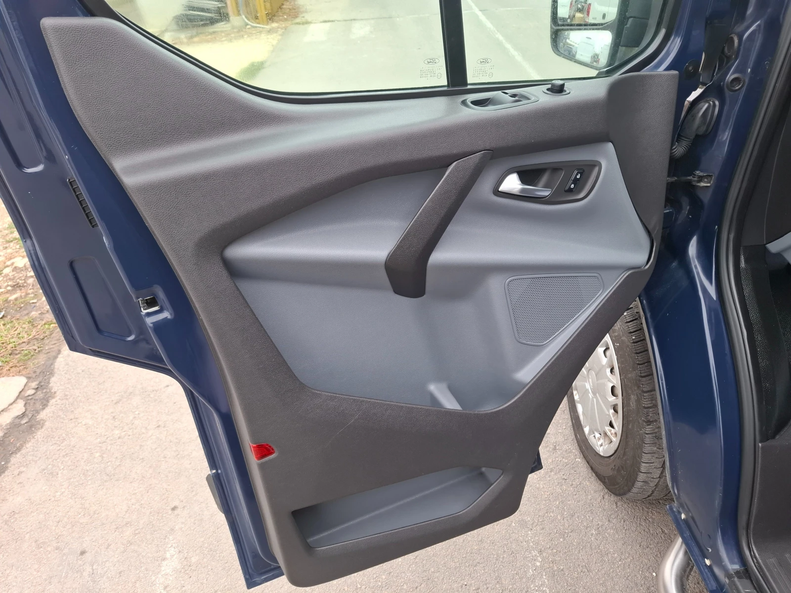 Ford Transit Custom 2.2tdci H2 Автопилот Климатик 6ск. - изображение 7