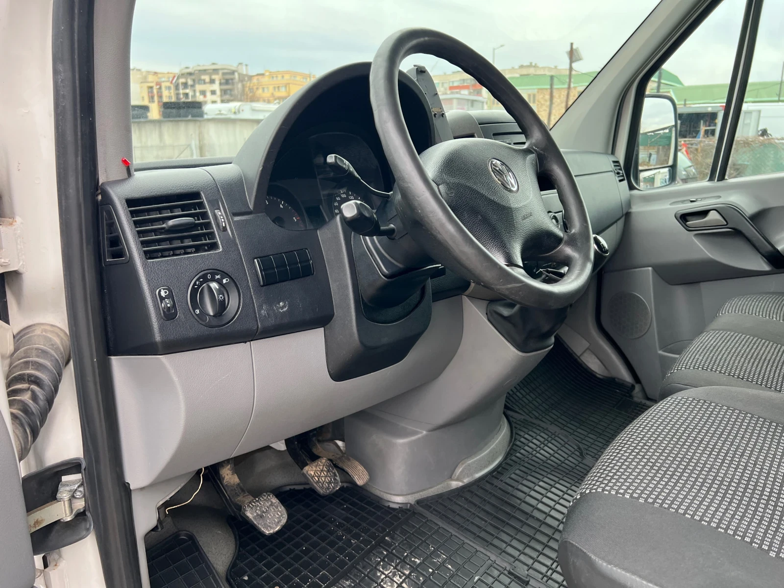 VW Crafter 2.0TDI - изображение 9