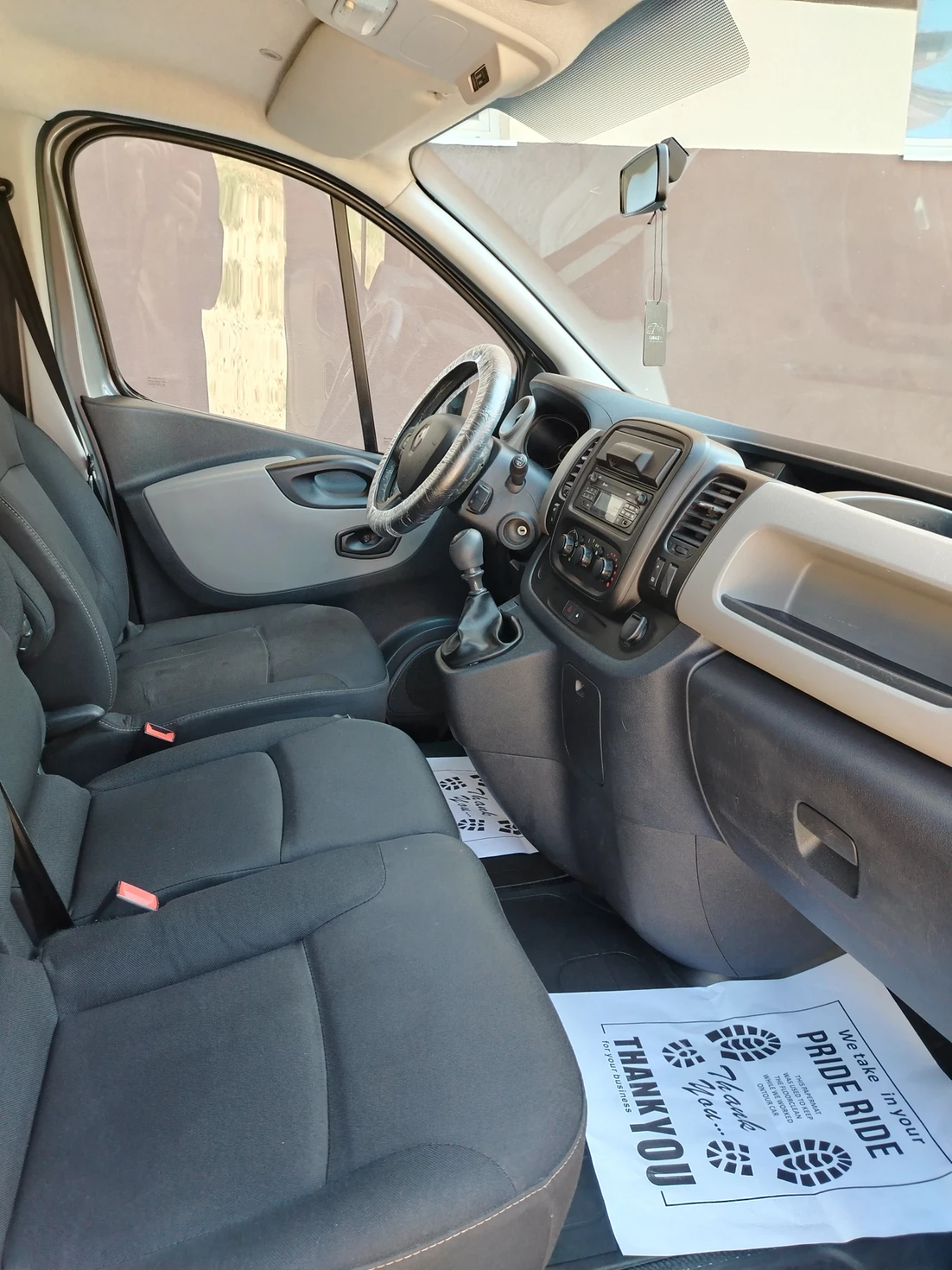 Renault Trafic 1.6dci, снимка 6 - Бусове и автобуси - 54694864