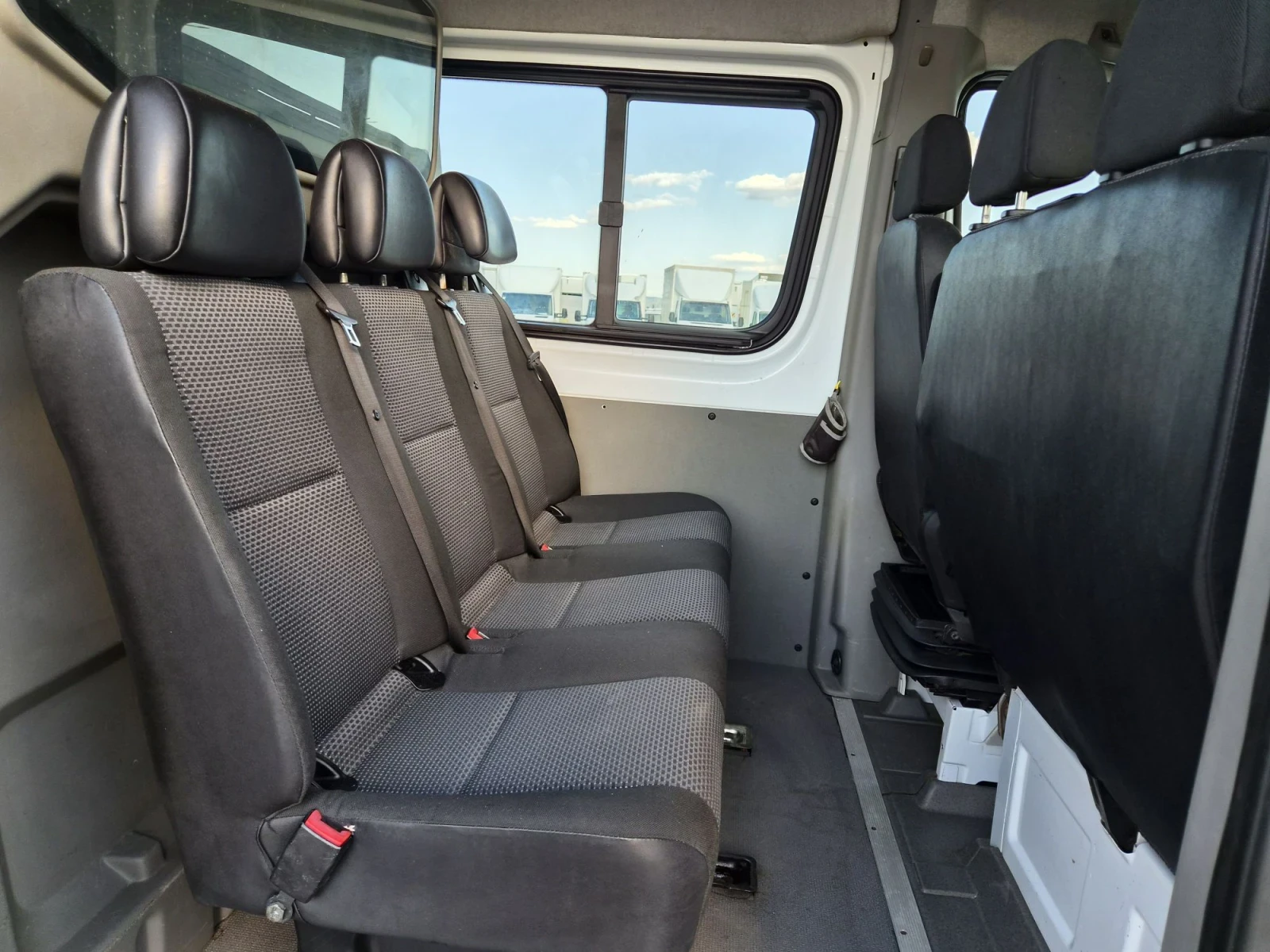 Mercedes-Benz Sprinter 316 CDI * Товяропътник * 6 местен * Клима, снимка 13 - Бусове и автобуси - 55696024