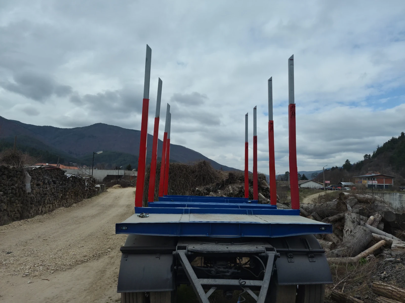 За камион Други За Трупи Ресъори, снимка 5 - Ремаркета - 53978479