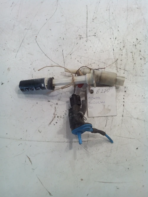 Помпа чистачки за Мерцедес Е270