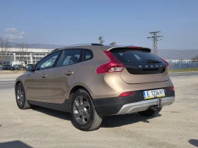 Volvo V40 Cross Country ОБСЛУЖЕН ВСИЧКИ ЕКСТРИ, снимка 5