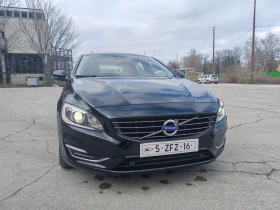 Volvo V60 2.4 D6 PLUG IN HYBRID 4WD, снимка 11