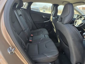 Volvo V40 Cross Country ОБСЛУЖЕН ВСИЧКИ ЕКСТРИ | Auto.bg — изображение 8
