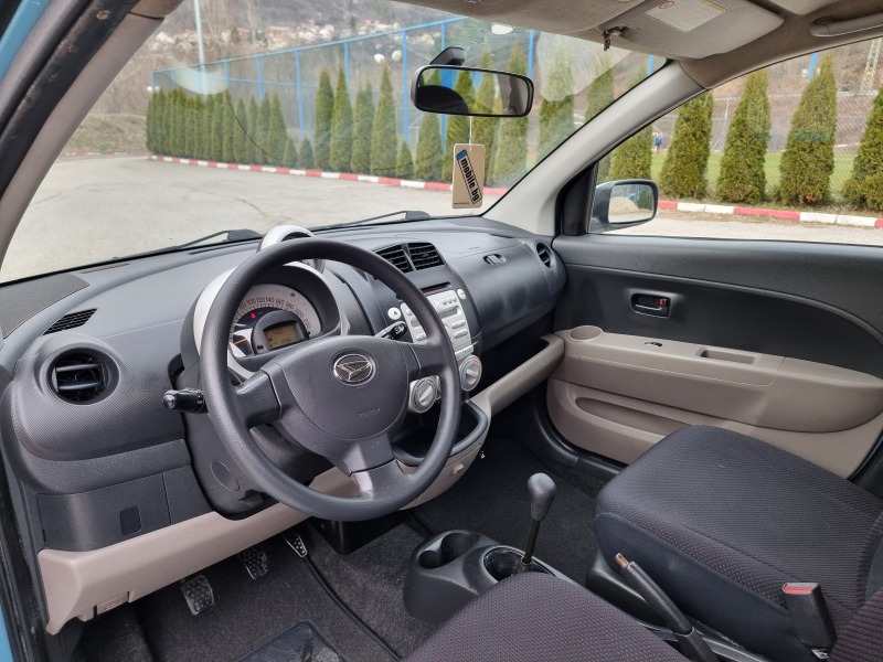 Daihatsu Sirion 1.3 Facelift/Klimatik, снимка 9 - Автомобили и джипове - 45312611