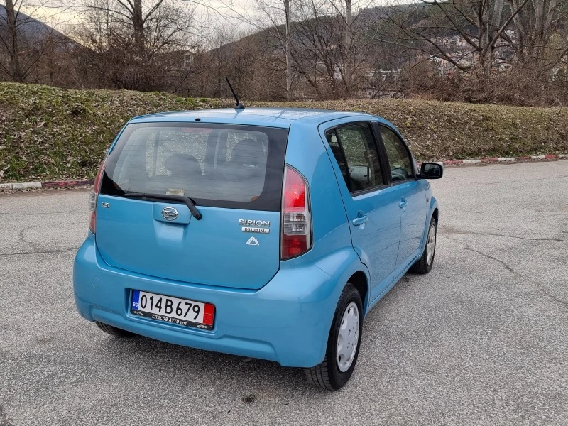 Daihatsu Sirion 1.3 Facelift/Klimatik, снимка 6 - Автомобили и джипове - 45312611