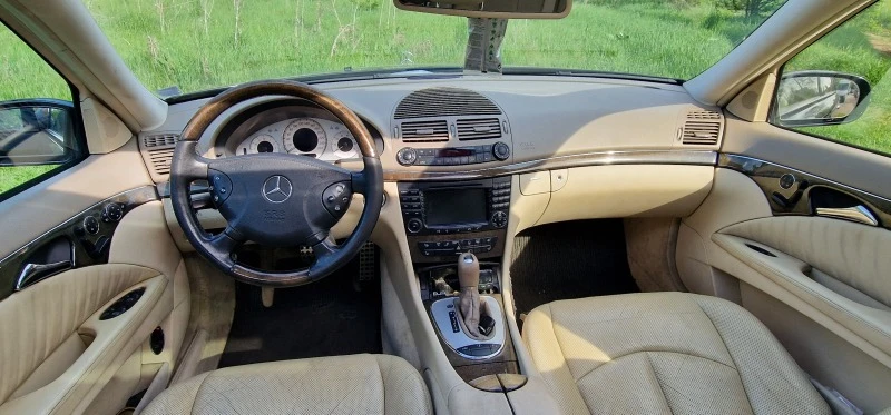 Mercedes-Benz E 500, снимка 10 - Автомобили и джипове - 47172281