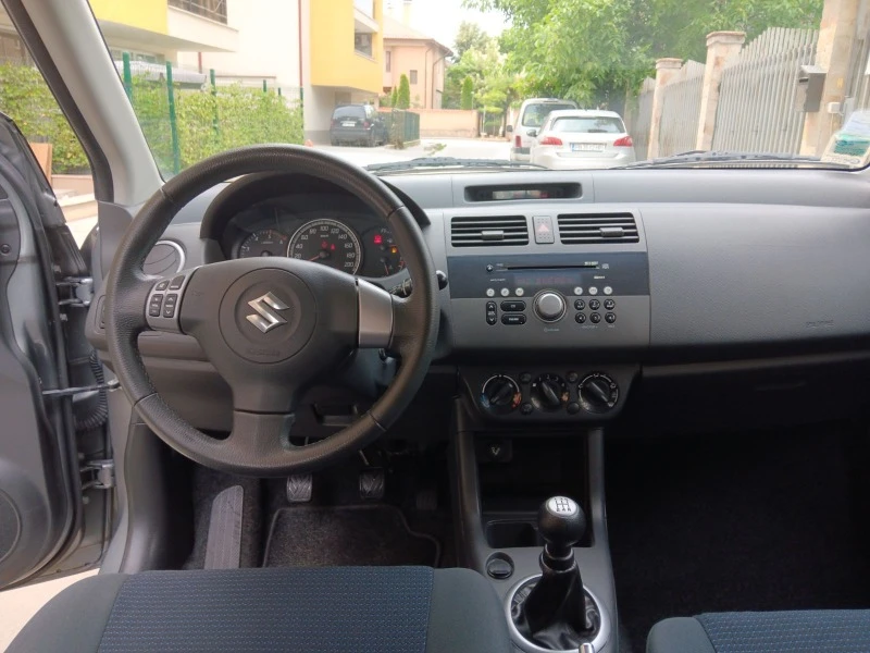 Suzuki Swift  1.3 DDiS GL 5 portes, снимка 4 - Автомобили и джипове - 48315787