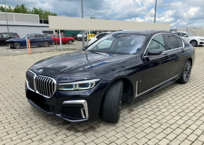 BMW 740 d xDrive M Sport, снимка 3 - Автомобили и джипове - 46938154