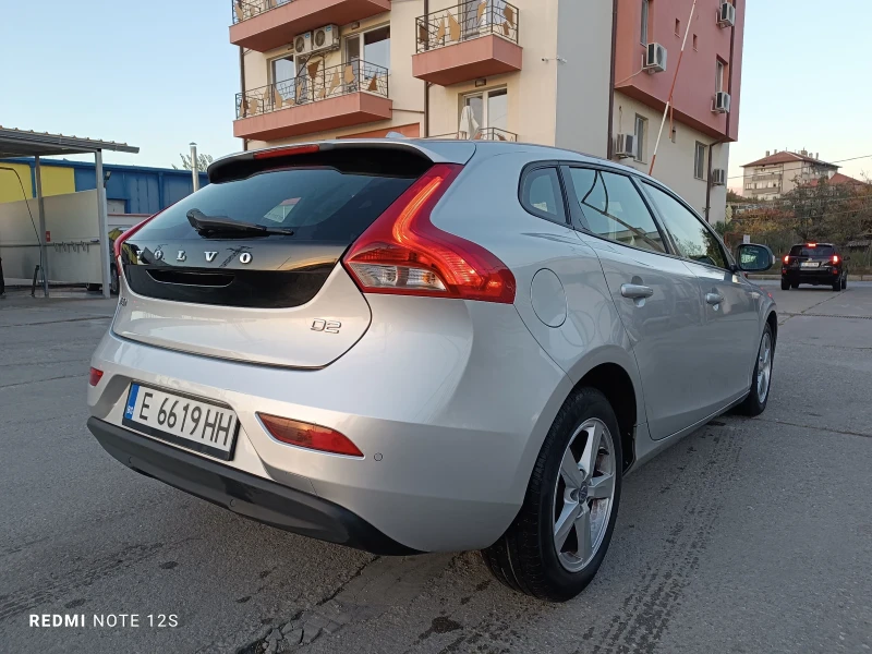 Volvo V40 EURO 6B, снимка 5 - Автомобили и джипове - 47814965