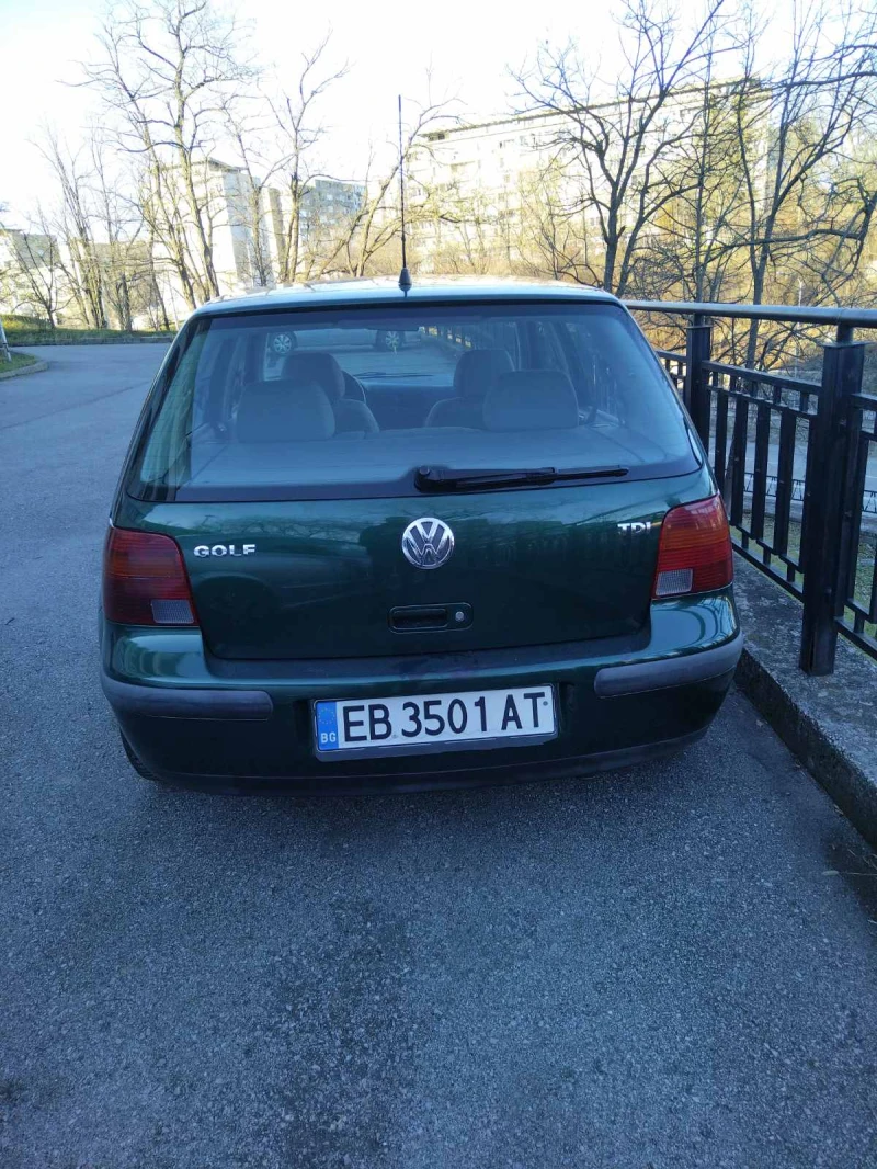 VW Golf, снимка 2 - Автомобили и джипове - 48420752