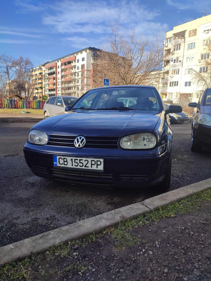 VW Golf, снимка 1 - Автомобили и джипове - 48968906