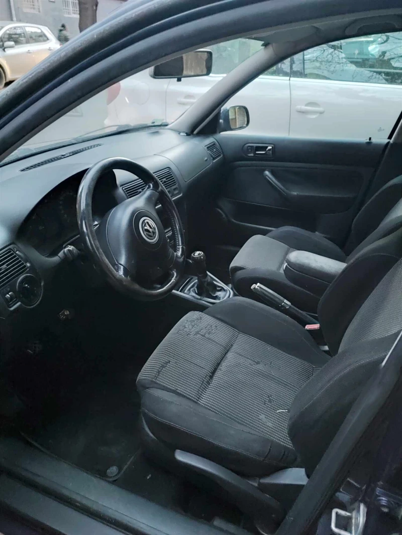 VW Golf, снимка 8 - Автомобили и джипове - 48968906