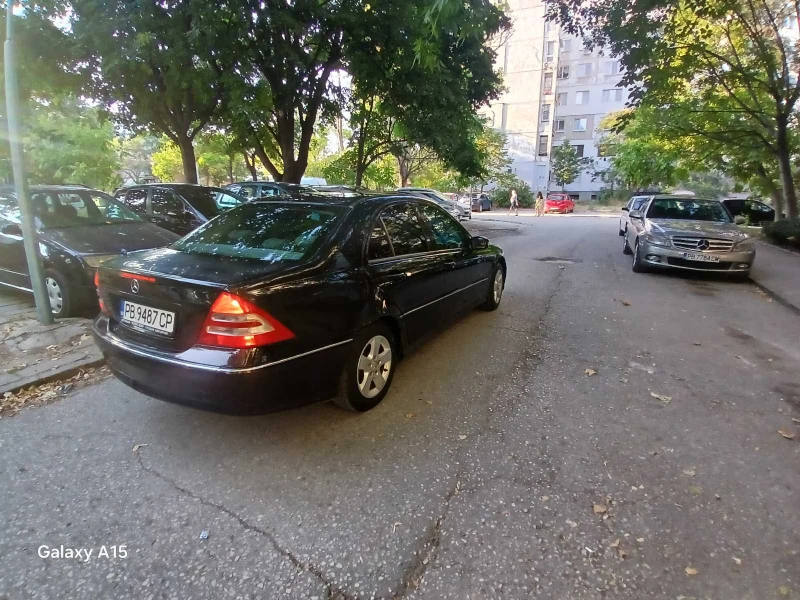 Mercedes-Benz C 200, снимка 5 - Автомобили и джипове - 52279107