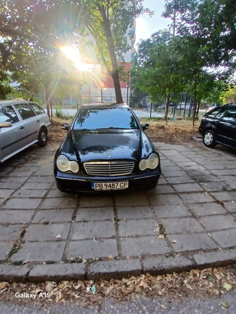 Mercedes-Benz C 200, снимка 3 - Автомобили и джипове - 52279107