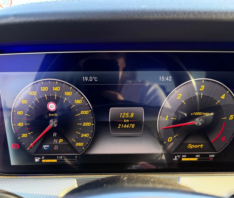 Mercedes-Benz E 350 AMG Line, снимка 14 - Автомобили и джипове - 52298043