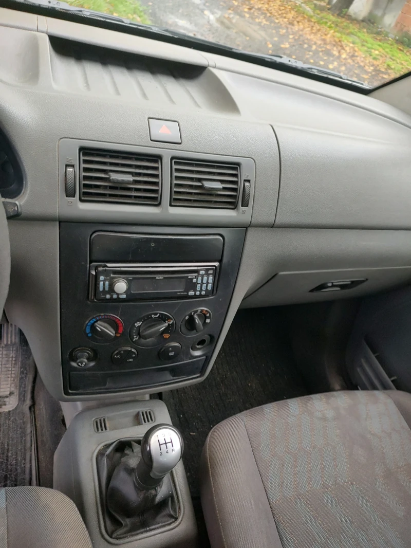 Ford Tourneo Connect, снимка 6 - Автомобили и джипове - 52385403