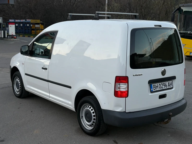 VW Caddy, снимка 4 - Автомобили и джипове - 52740372