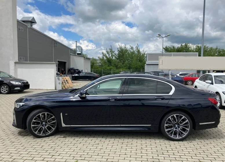 BMW 740 d xDrive M Sport, снимка 4 - Автомобили и джипове - 46938154