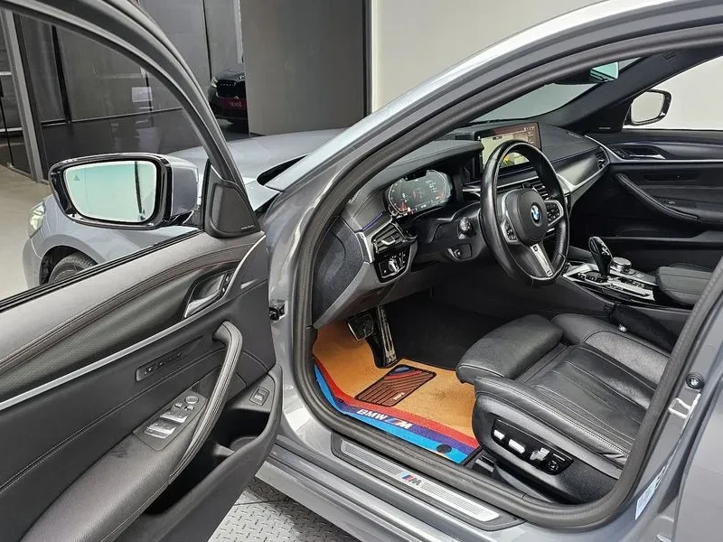 BMW 520 M Sports, снимка 10 - Автомобили и джипове - 56224663