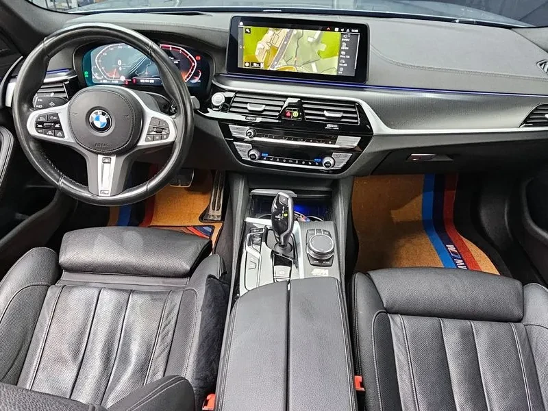 BMW 520 M Sports, снимка 7 - Автомобили и джипове - 56224663