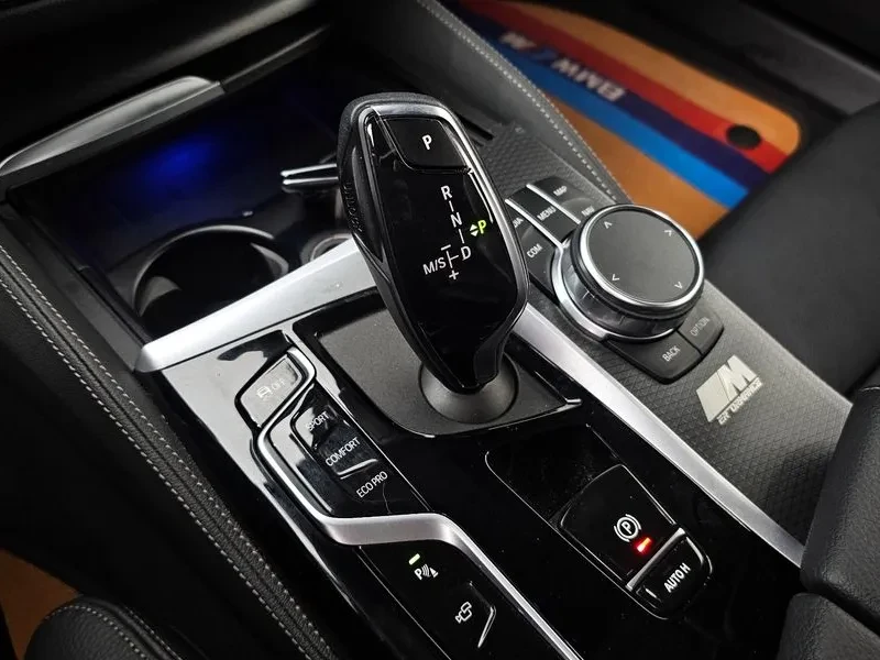 BMW 520 M Sports, снимка 9 - Автомобили и джипове - 56224663