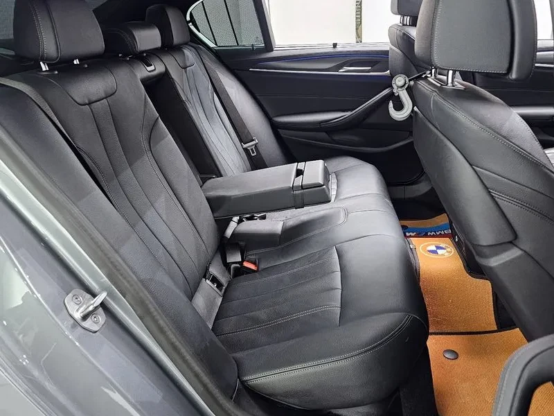 BMW 520 M Sports, снимка 12 - Автомобили и джипове - 56224663