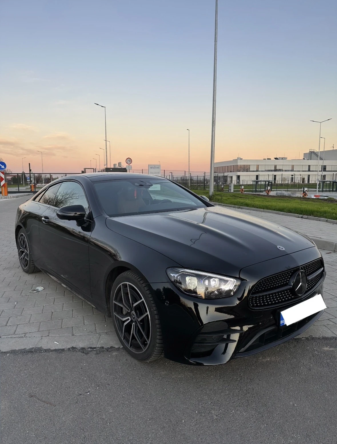 Mercedes-Benz E 400 d 4M AMG, BURMESTER, MEMORY, ОБДУХВАНЕ, 360, PANO, снимка 1