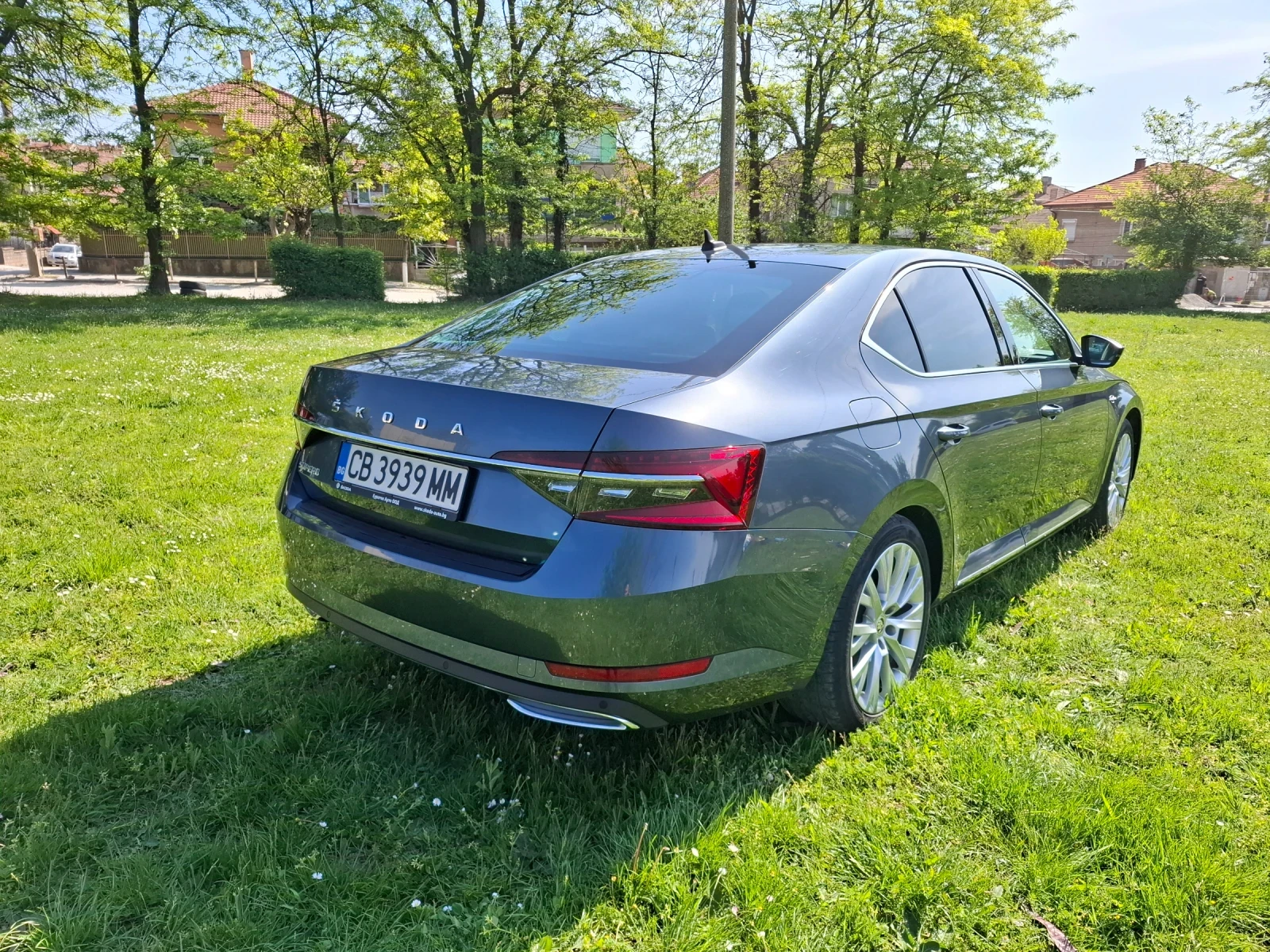 Skoda Superb L&K 2.0 TDI 200k.c. - изображение 4