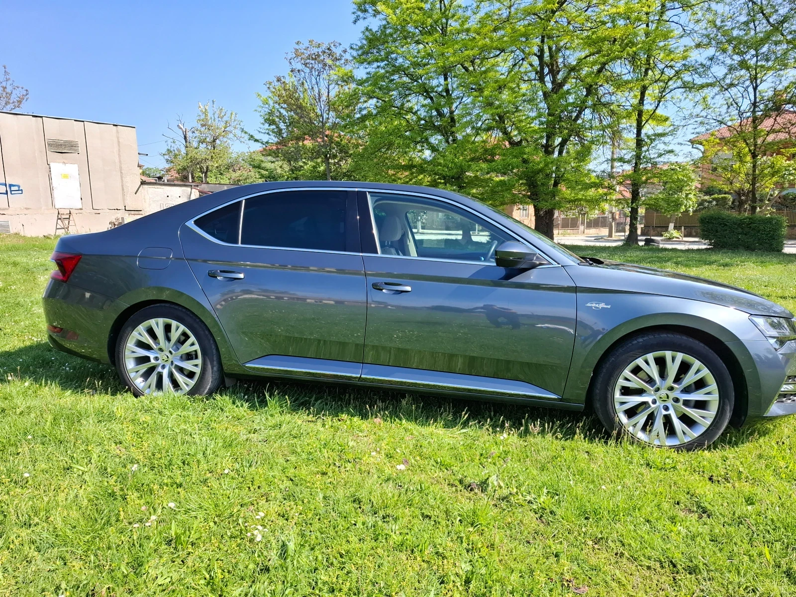Skoda Superb L&K 2.0 TDI 200k.c. - изображение 3