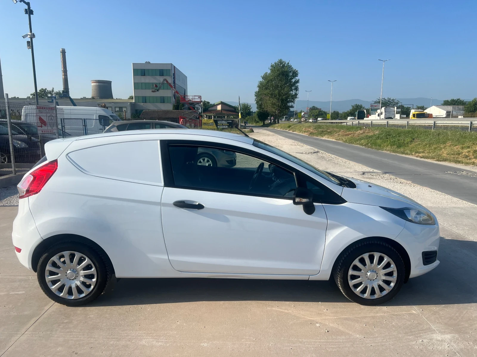 Ford Fiesta 1.5tdci-Клима-N1 - изображение 4