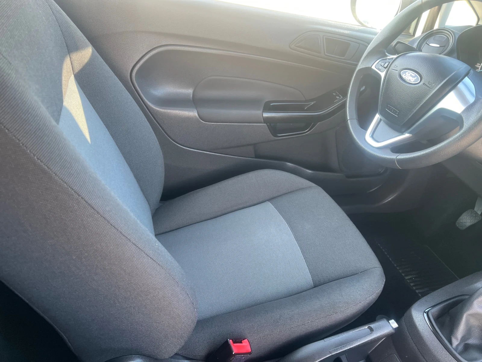 Ford Fiesta 1.5tdci-Клима-N1 - изображение 9