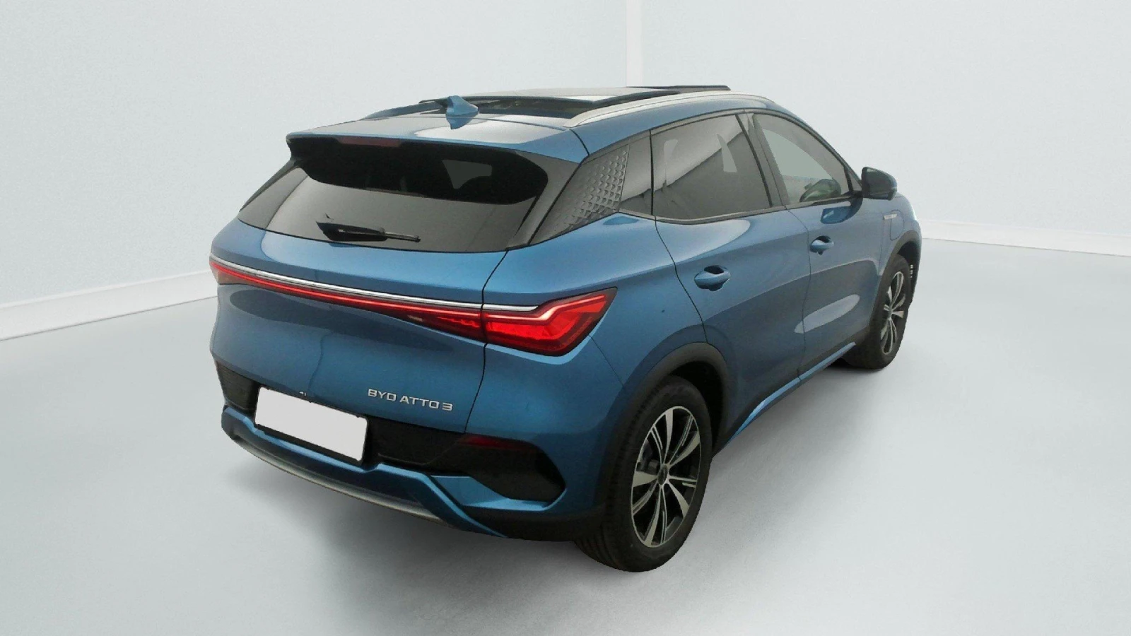 BYD Atto3 Design Фабрично НОВ - изображение 4