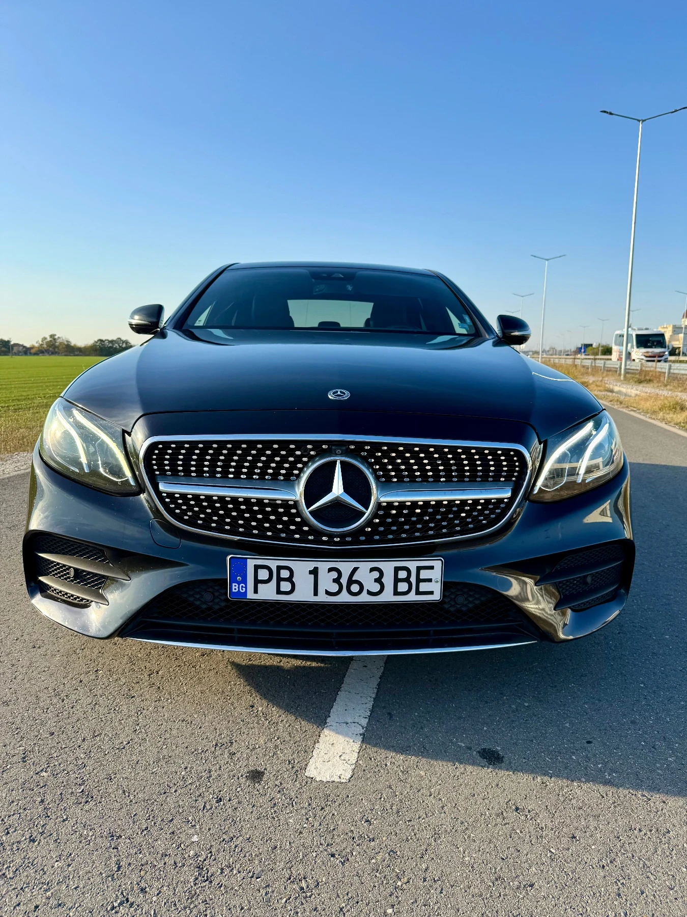 Mercedes-Benz E 350 AMG Line - изображение 7