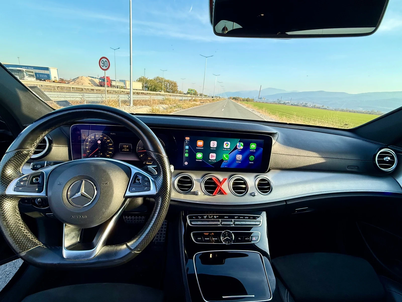 Mercedes-Benz E 350 AMG Line - изображение 10