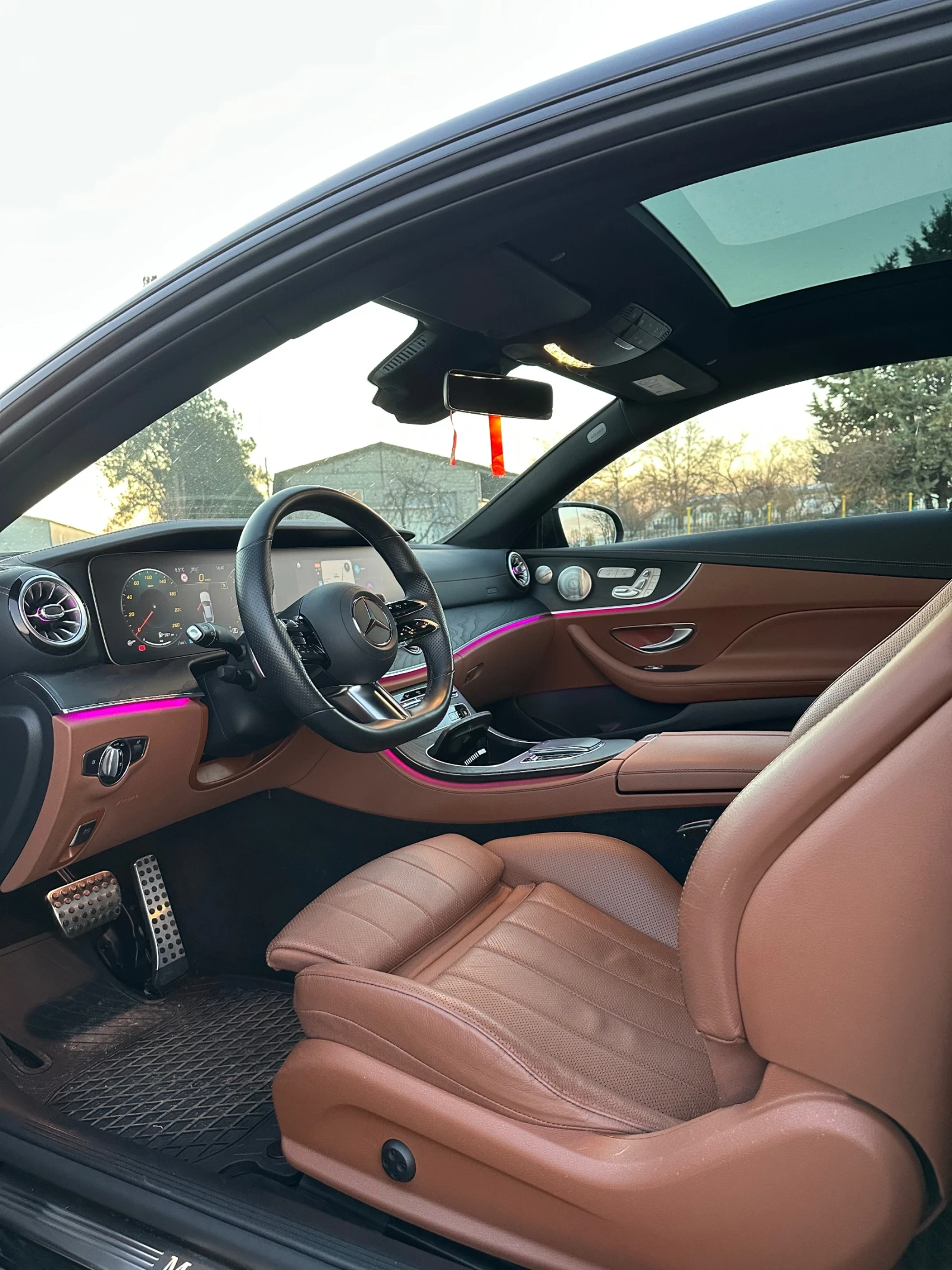 Mercedes-Benz E 400 d 4M AMG, BURMESTER, MEMORY, ОБДУХВАНЕ, 360, PANO - изображение 5