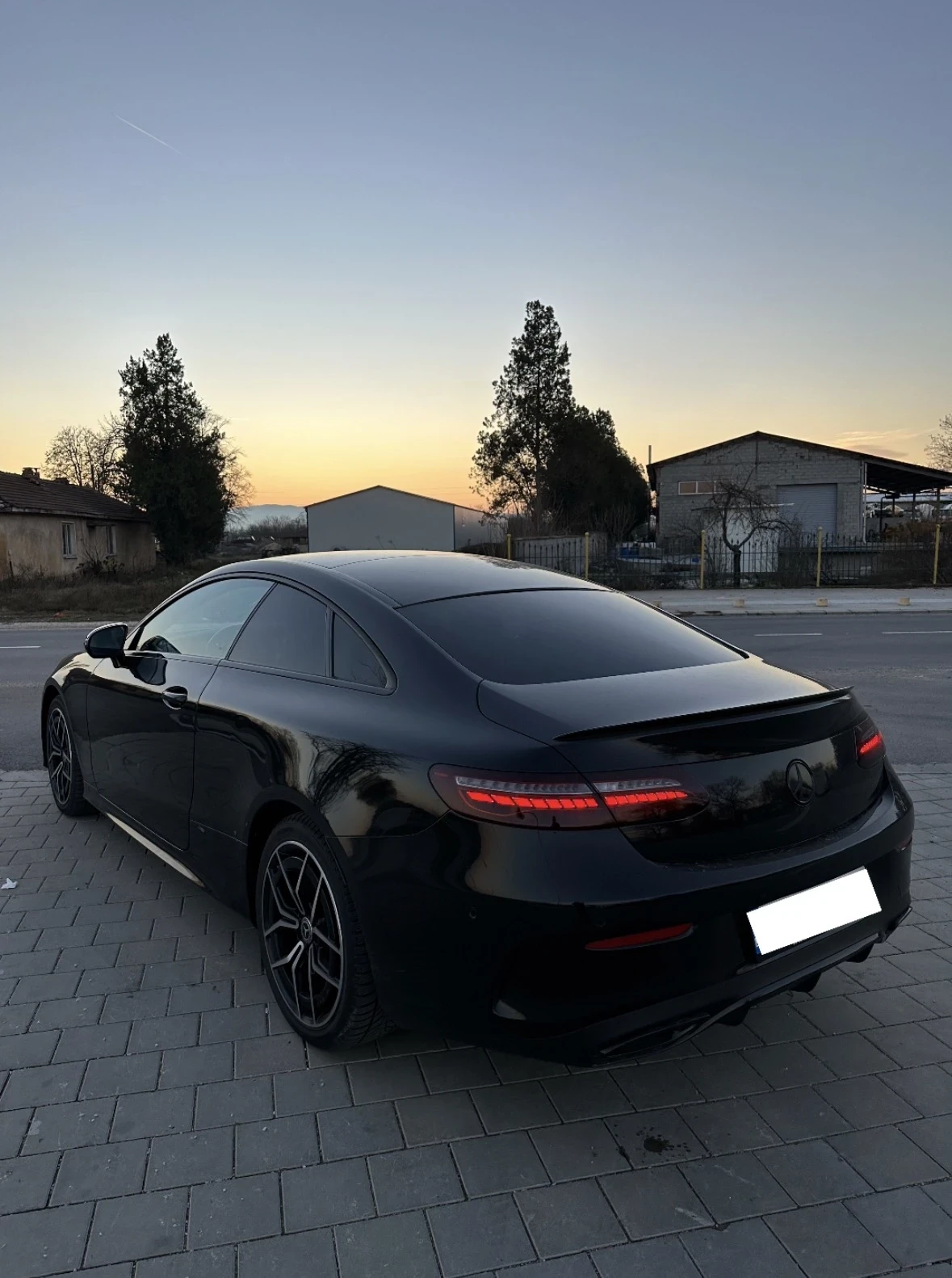 Mercedes-Benz E 400 d 4M AMG, BURMESTER, MEMORY, ОБДУХВАНЕ, 360, PANO - изображение 4