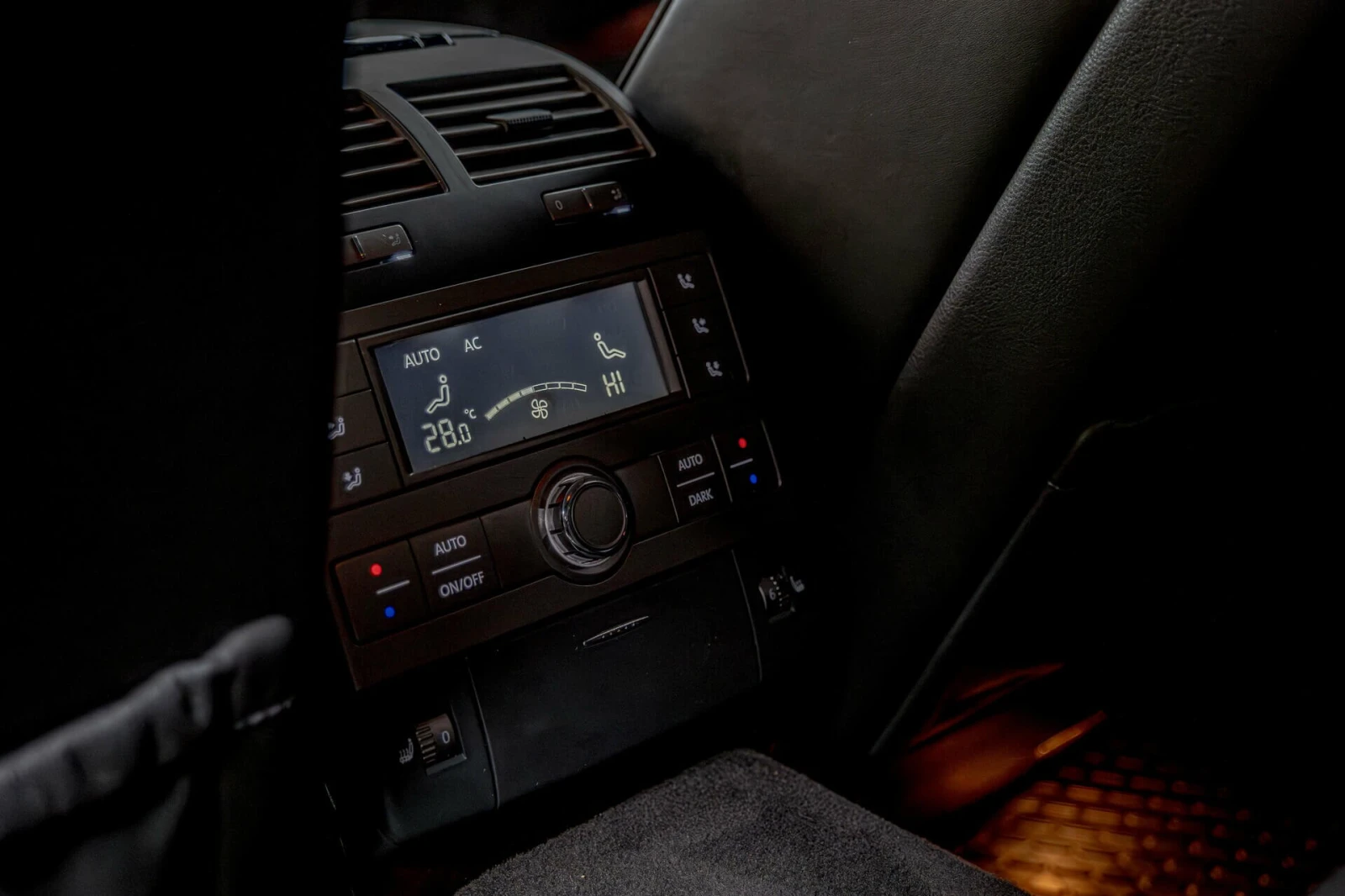 VW Phaeton 3.0TDI/dYnaudio/Обдувхане/Камера/Дистроник, снимка 15 - Автомобили и джипове - 54072024