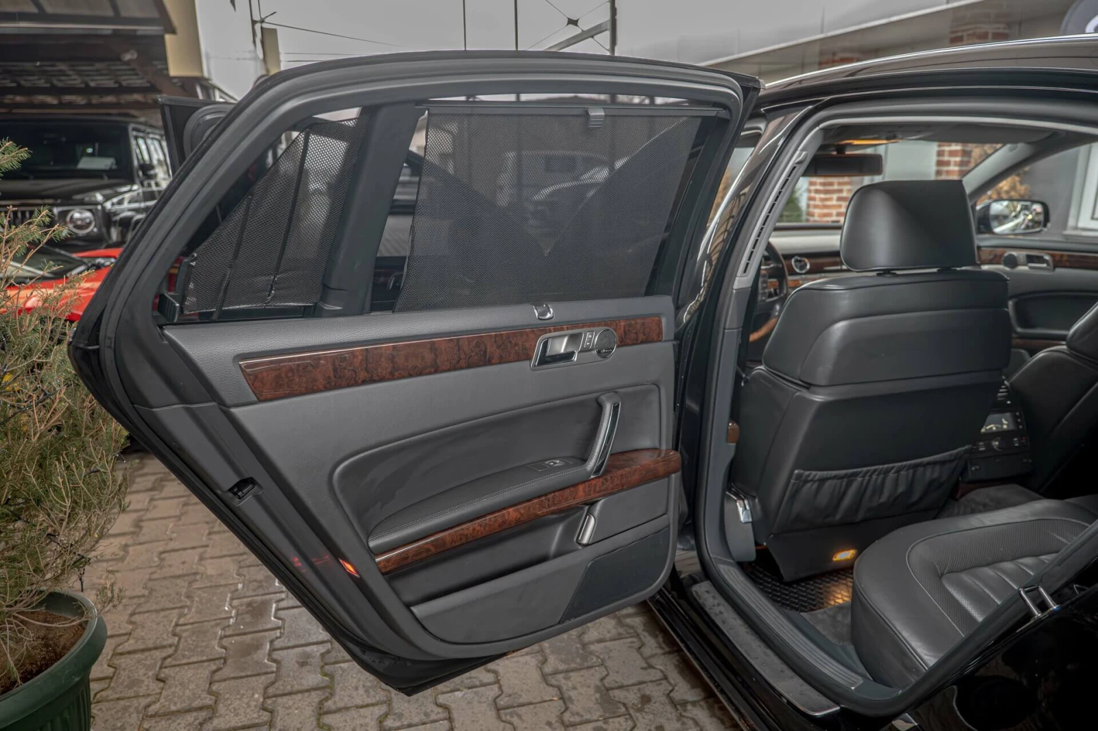 VW Phaeton 3.0TDI/dYnaudio/Обдувхане/Камера/Дистроник, снимка 12 - Автомобили и джипове - 54072024