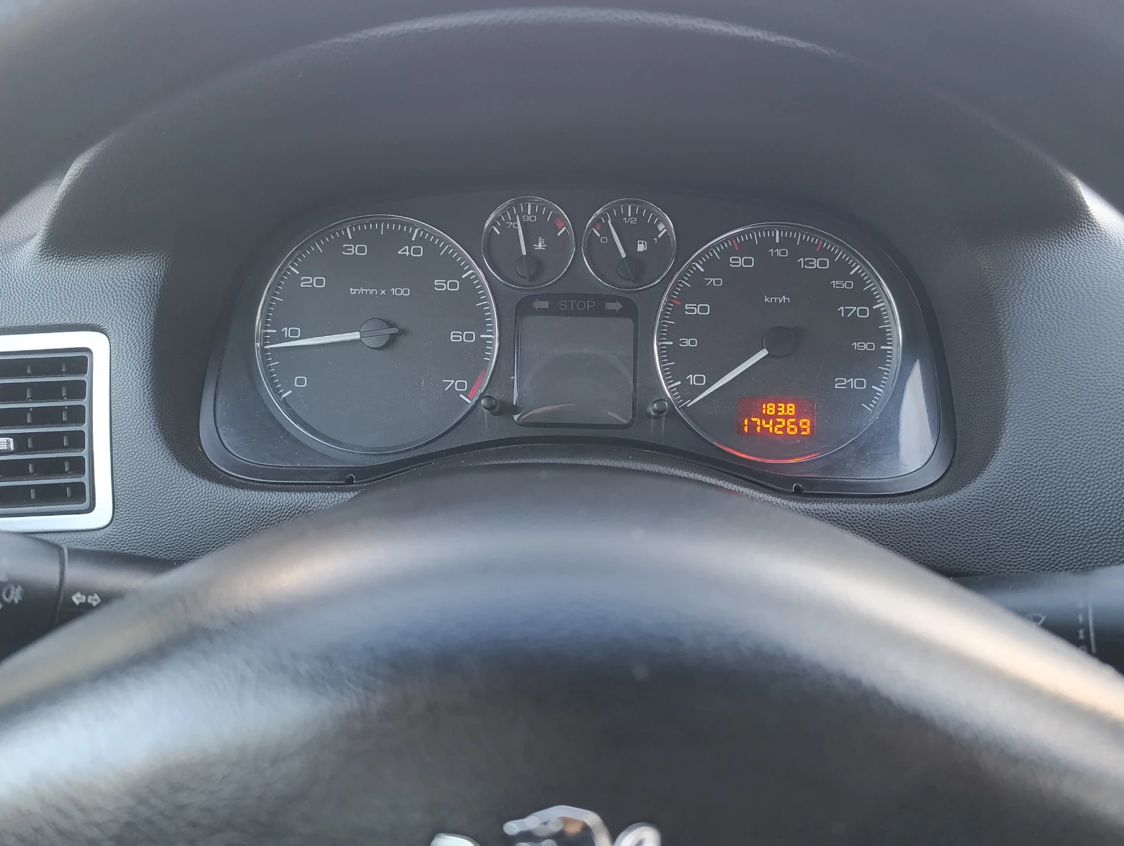 Peugeot 307 1.6i, снимка 12 - Автомобили и джипове - 54260125