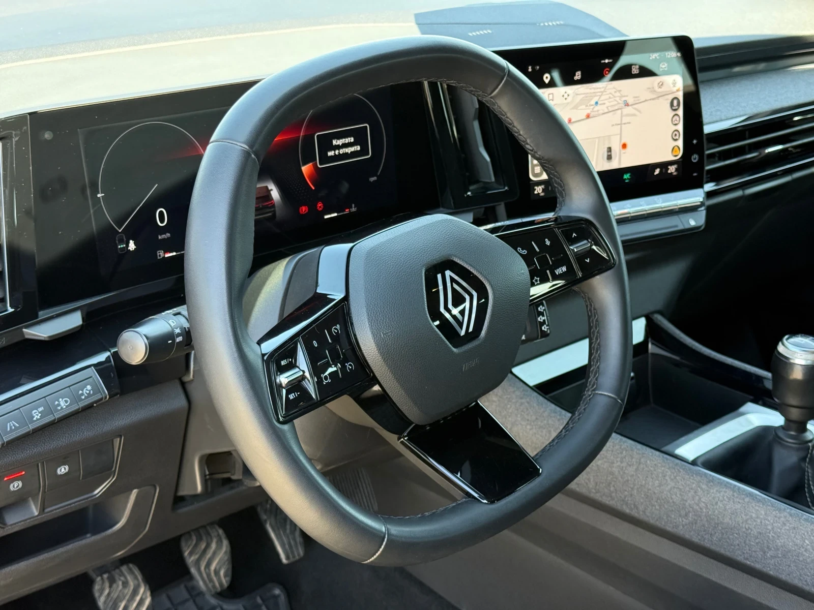Renault Austral 1.3 TcE* CAMERA* LED PURE VISION* KEYLESS* CARPLAY, снимка 8 - Автомобили и джипове - 54439522