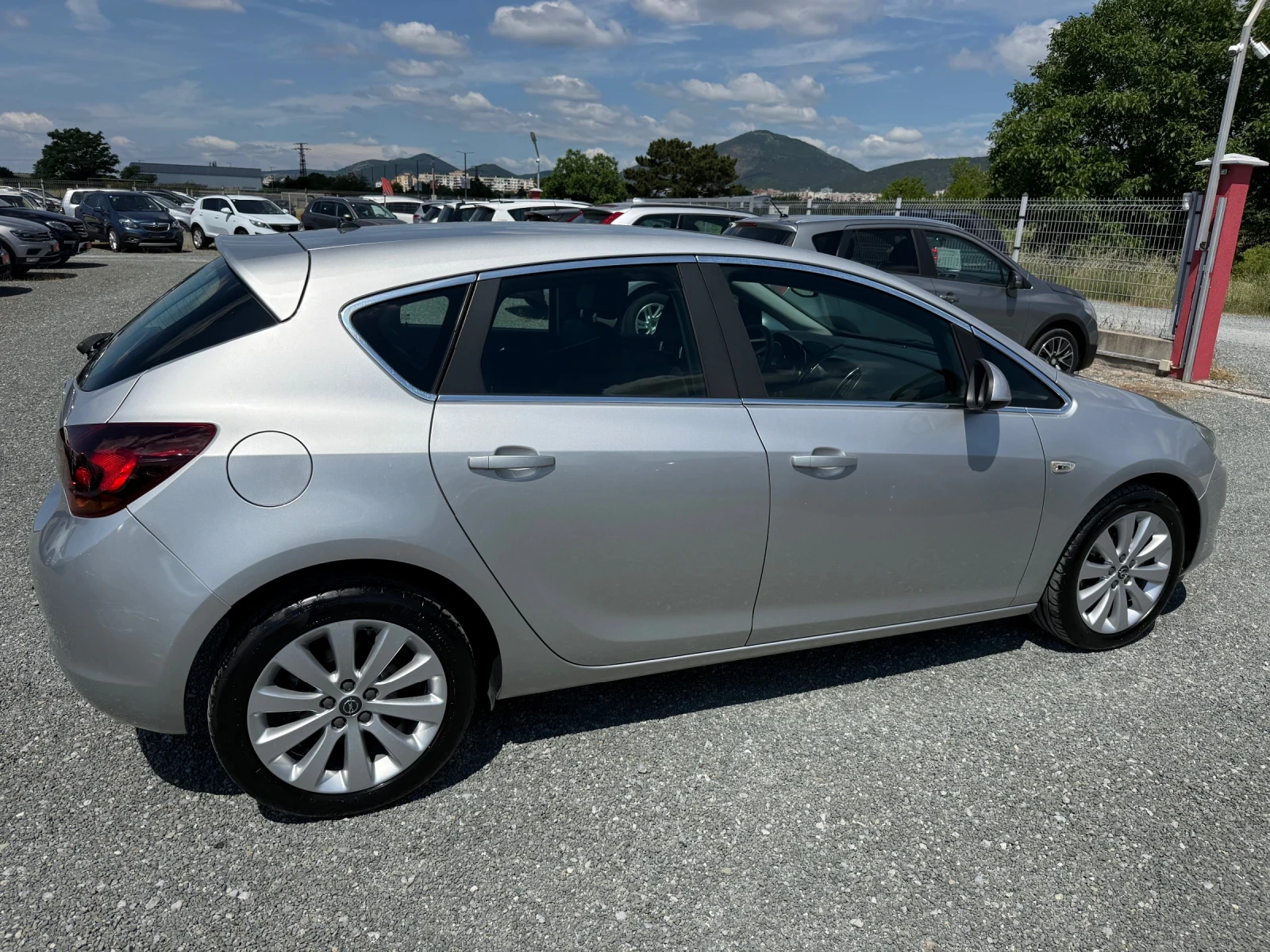 Opel Astra (KATO НОВА), снимка 5 - Автомобили и джипове - 54650572