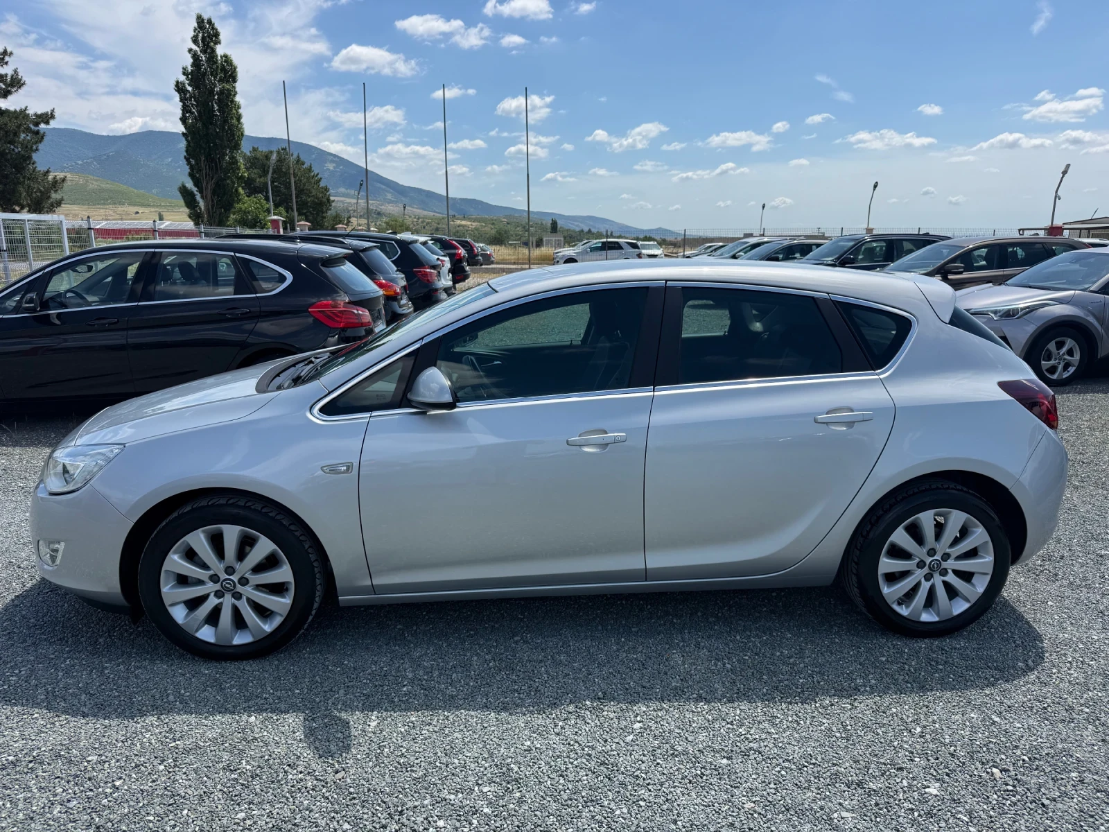 Opel Astra (KATO НОВА), снимка 10 - Автомобили и джипове - 54650572