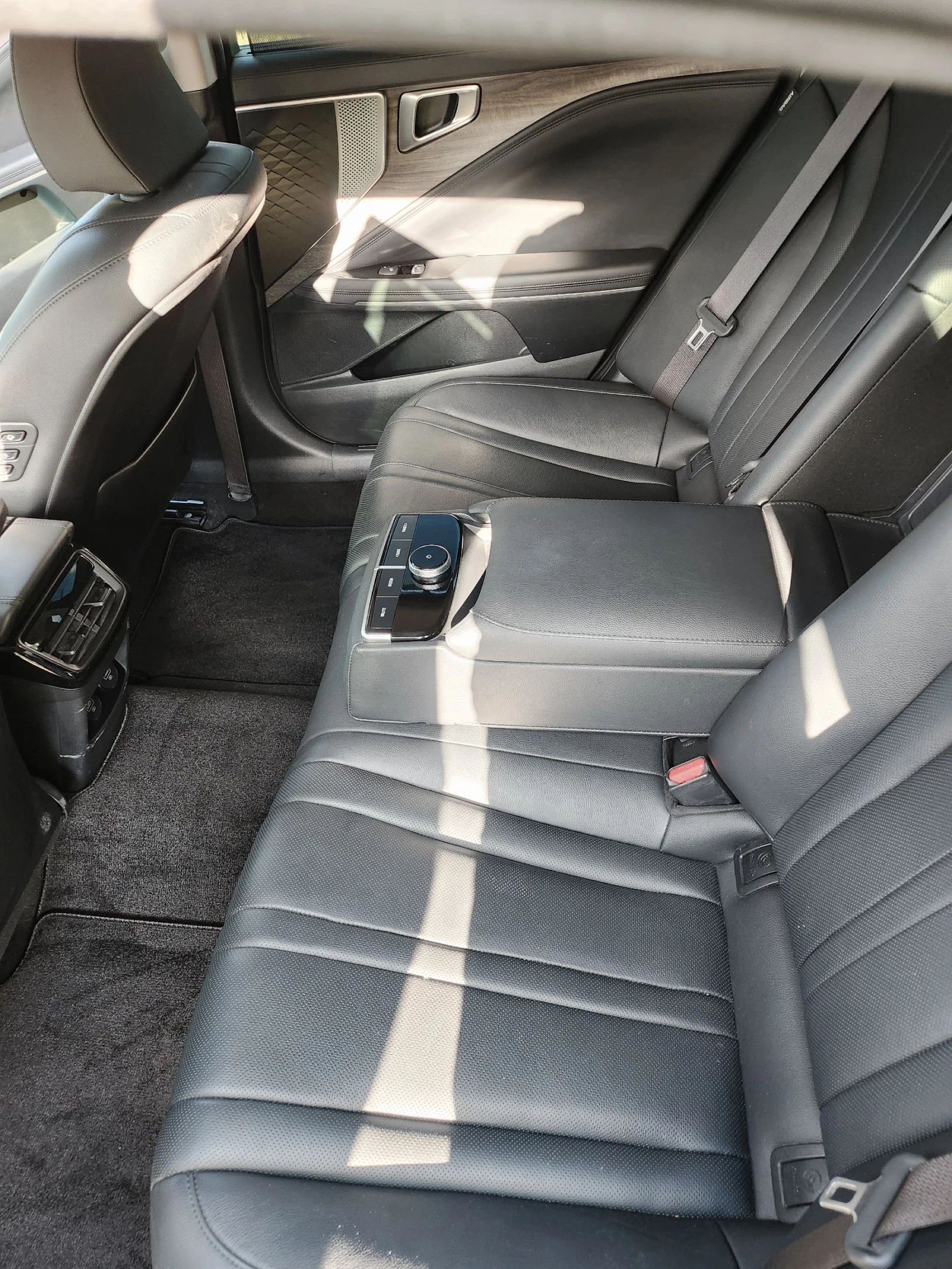 Kia K8 3.5 GDI, снимка 9 - Автомобили и джипове - 54733192