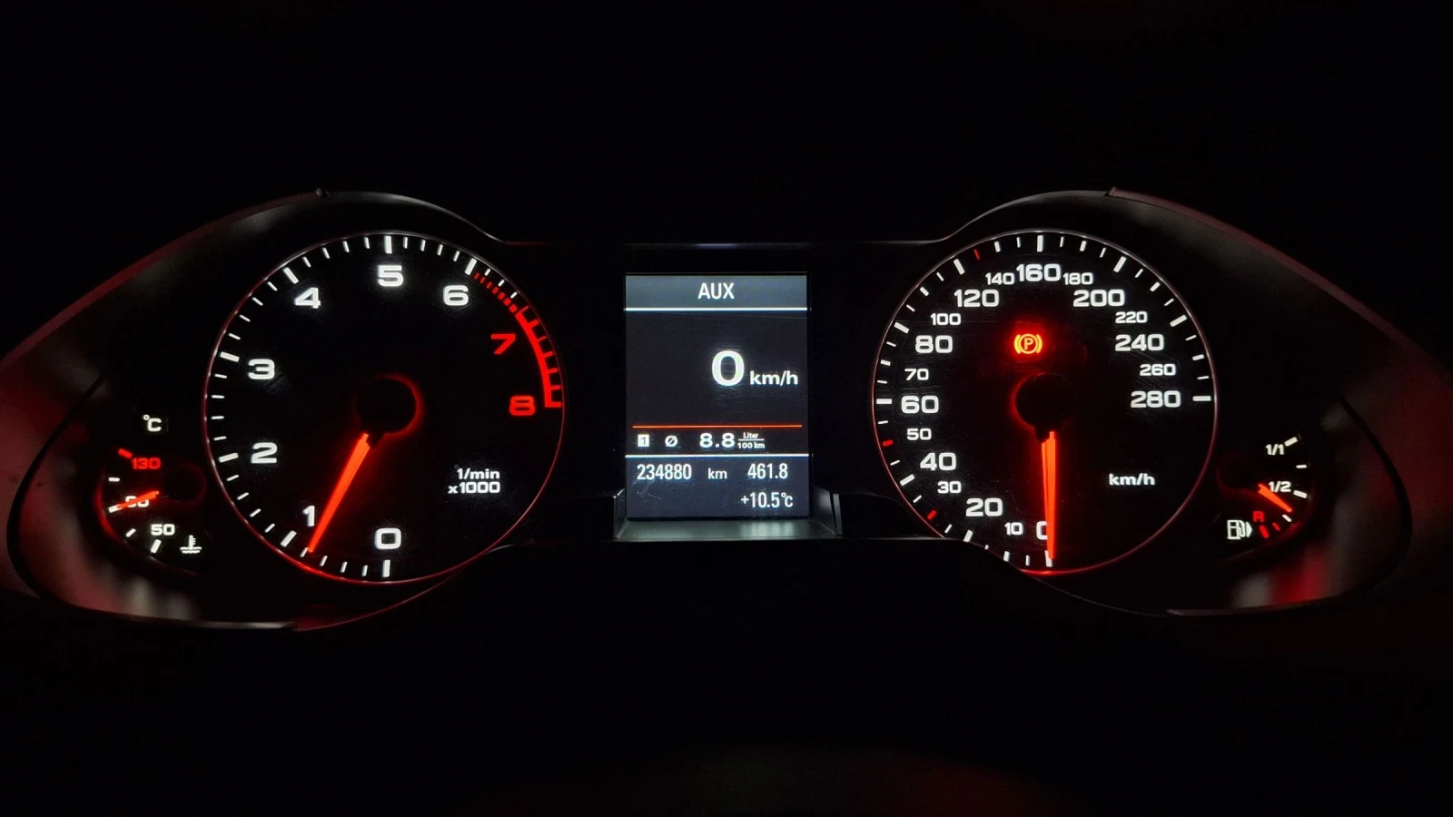 Audi A4 2.0 TFSI , снимка 11 - Автомобили и джипове - 55437990
