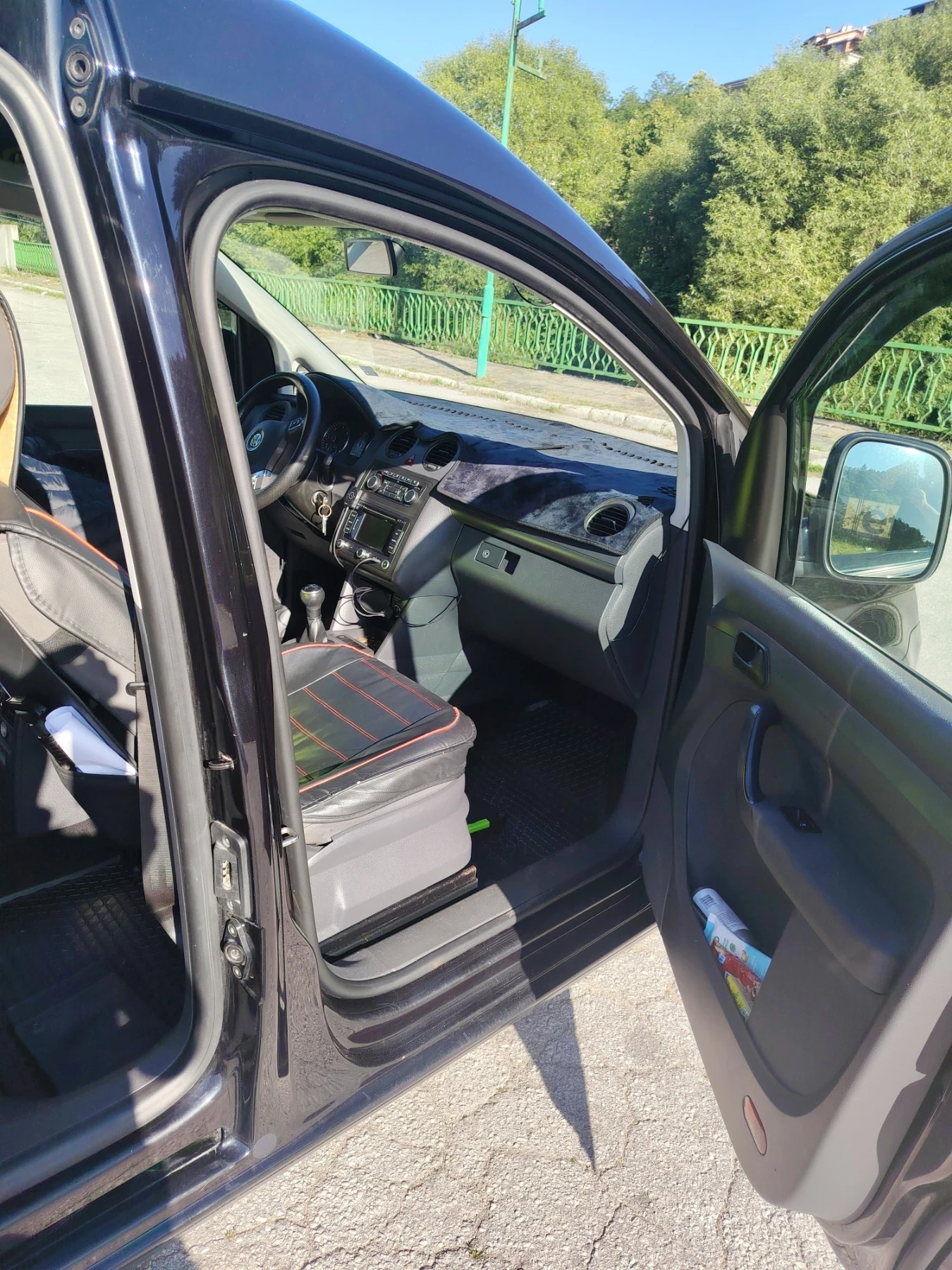 VW Caddy Maxi, снимка 9 - Автомобили и джипове - 55086256
