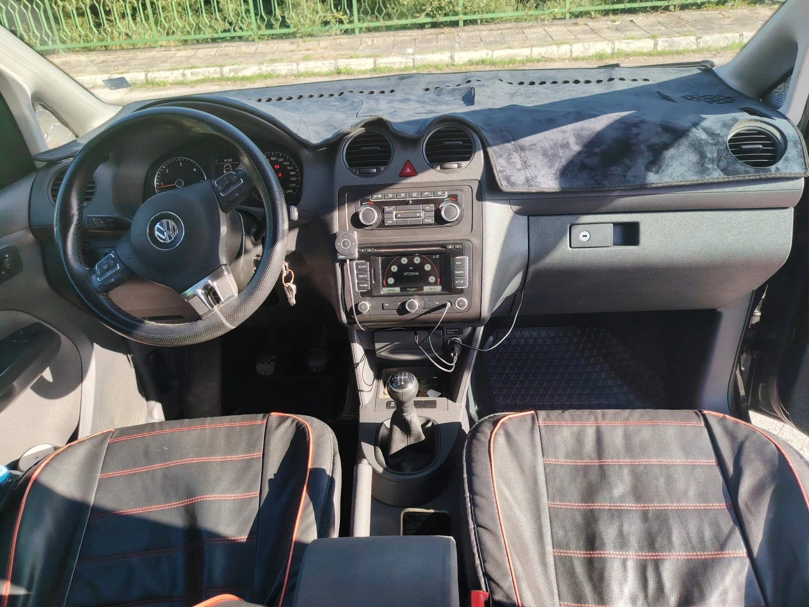 VW Caddy Maxi, снимка 5 - Автомобили и джипове - 55086256